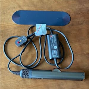 Dyson Hair Tool - Black and Gray